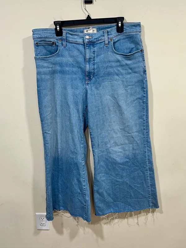 Madewell Flared Wide-Leg Jeans blue denim raw hem plus size 33 EUC - Image 3