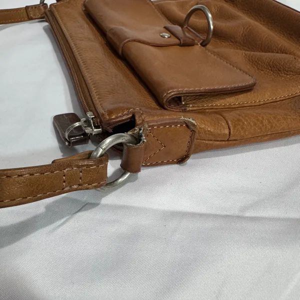 Fossil Genuine Leather Tan Crossbody Bag Ring Detail Front Pocket Womens - Image 7