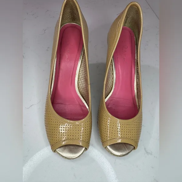 Lilly Pulitzer Tan Perforated Wedges - Image 6