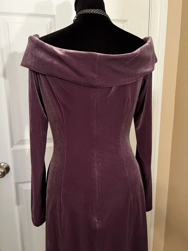 Eliza J Velvet Off-the-Shoulder Fancy Wedding Guest Dress in Plum - Image 4
