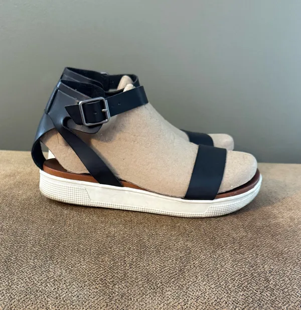 Maurices Sandals - Image 4