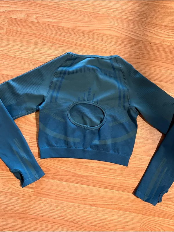Gymshark Seamless Long Sleeve Crop Top - Teal Blue - Image 2