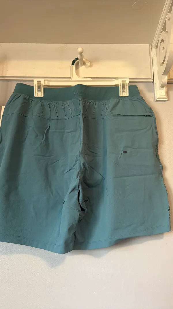 Lululemon men’s LTT short 7” lined  - Image 2