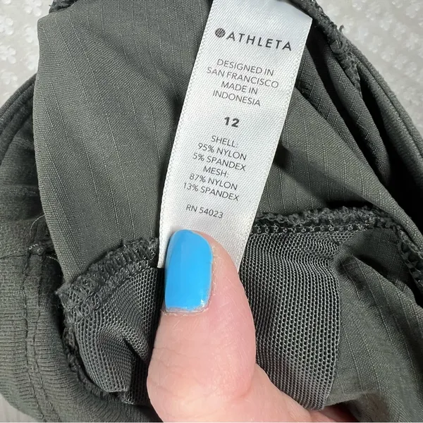 Athleta Dark Green‎ Trekkie North Shorts - Image 6