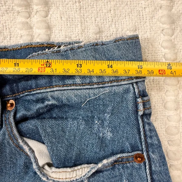 Abercrombie & Fitch The Mom Short High Rise Medium Wash Distressed Denim 28 6 - Image 3