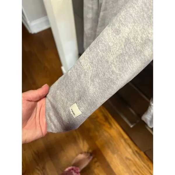 Vuori Halo Essential Dream Knit Hoodie Sweatshirt Light Gray Camo Crop small - Image 2