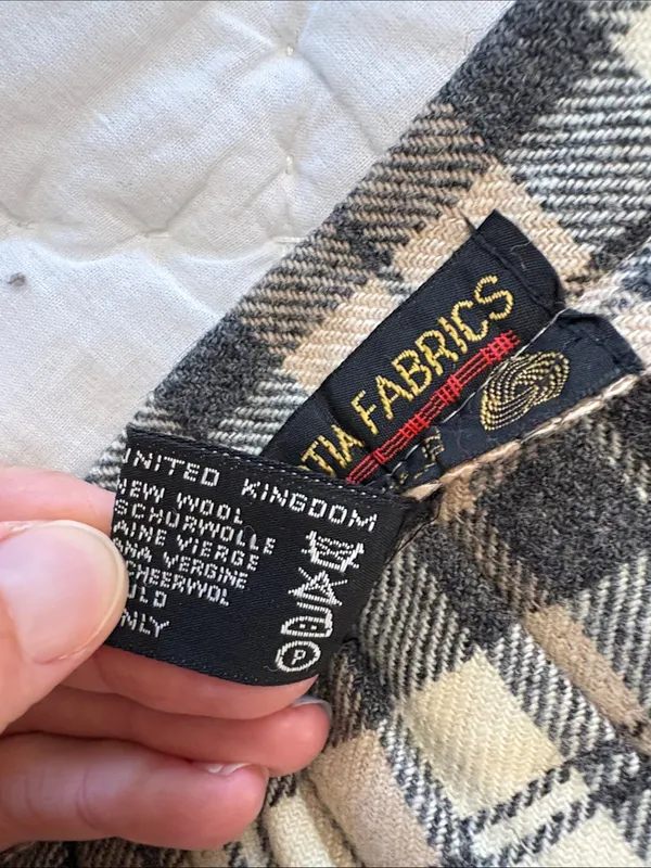 Vintage 100% Wool‎ Scottish Plaid Scotland Kilt Pleated Midi Skirt size 38 - Image 9