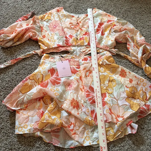 Hello Molly Lovely Limelight Cut Out Floral Dress Size 6 NWT - Image 6