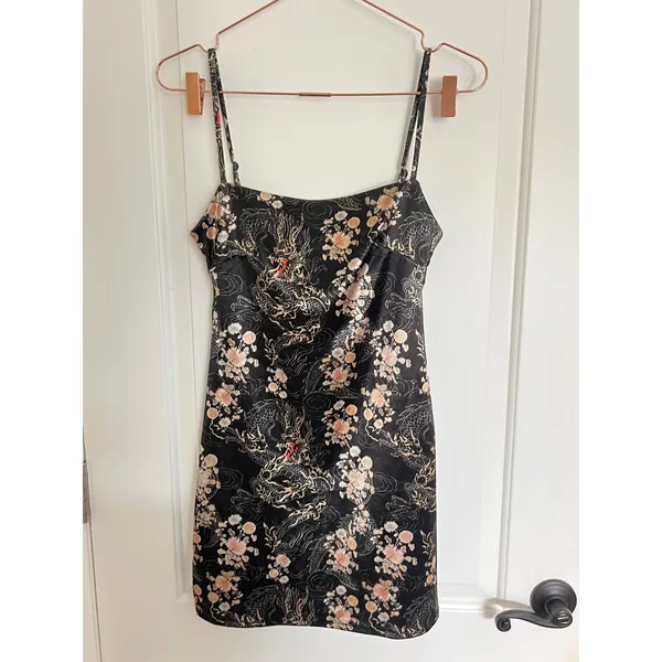 Urban‎ Outfitters Mini Dress Womens Medium Black Dragon Floral Satin Bodycon Y2K - Image 5