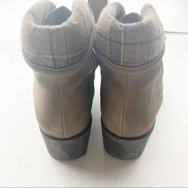 Sporto‎ Size 6 Plaid Cuffed Women’s Ankle Bootie Lace Up - Image 4