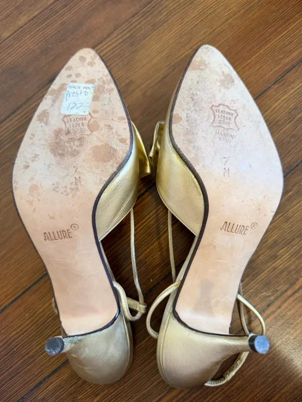 Allure Vintage Strappy Gold Slingback Heels Bow Size 7 - Image 2