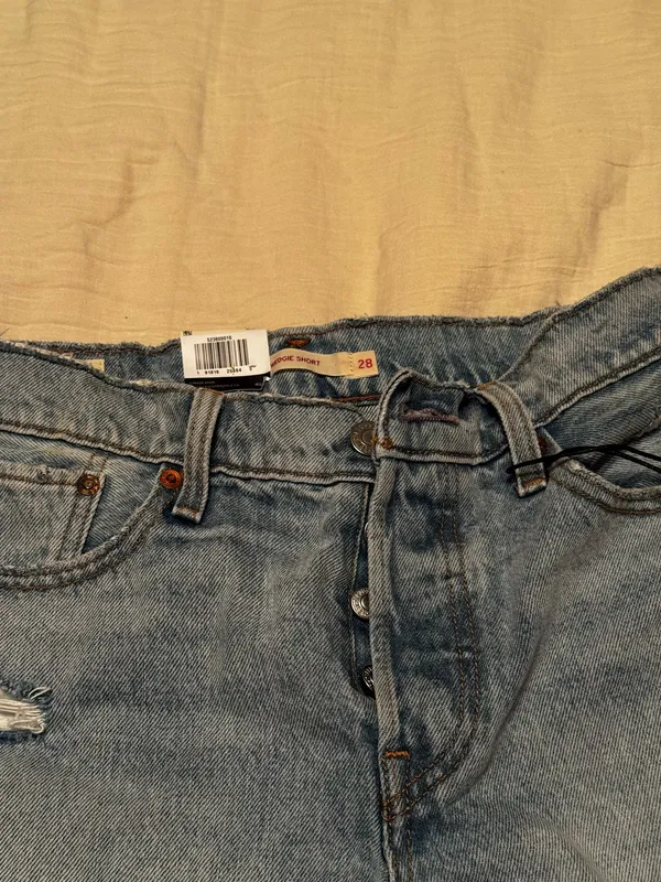 Levi’s Shorts Wedgie Denim High-Rise - Image 3