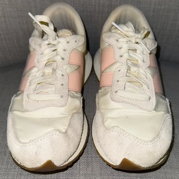 New balance womens 237 sneakers sea salt/pink haze size 9 - Image 2