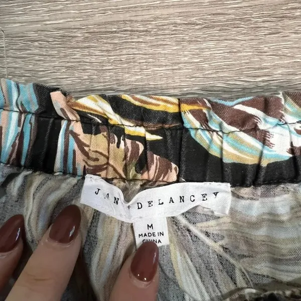 NWT‎ Jane and Delancey Women's Medium Floral Tank Top Spaghetti Straps Summer - Image 3