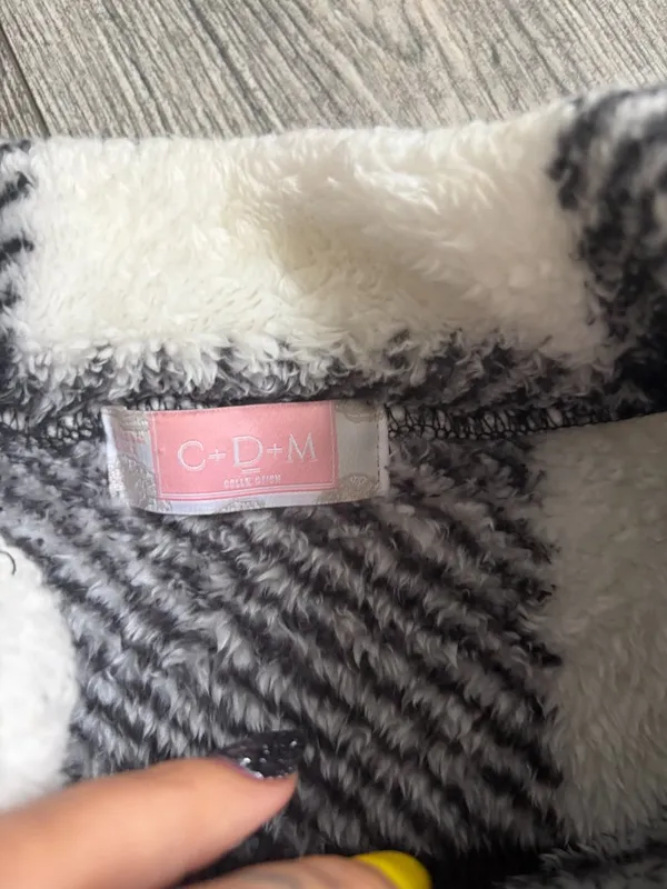 C+D+M Black & White Plaid Flannel Pattern Fuzzy Fleece Feel Winter Jacket Womens - Image 3