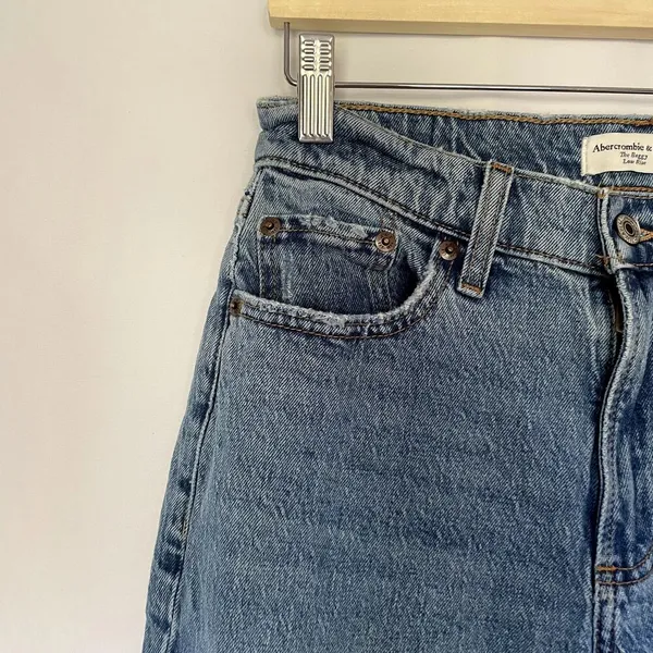 Abercrombie‎ & Fitch medium wash the baggy low rise women's size 25 curve love - Image 2