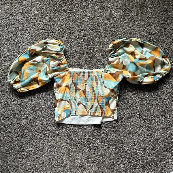 Abercrombie Puff Sleeve Square Neck Crop Top Small - Image 4