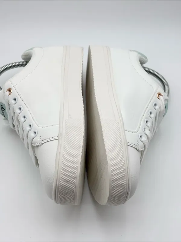 Disney White‎ Sneakers with Gold Mickey Accent and Mint Trim - Image 6