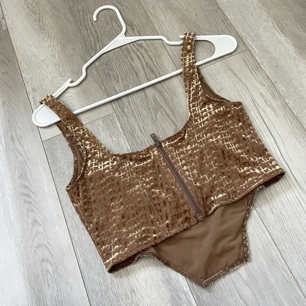 Skims Velvet Corset Tank Top logo crop womens Brown (medium) going out party - Image 4
