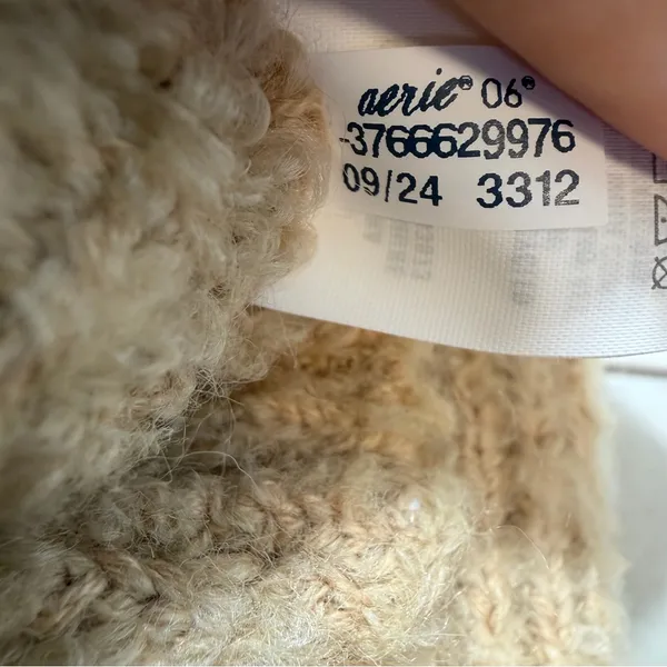 Aerie Teddy Boucle Sweater Womens L Tan Camel Fuzzy Oversized V Neck Wool Blend - Image 9