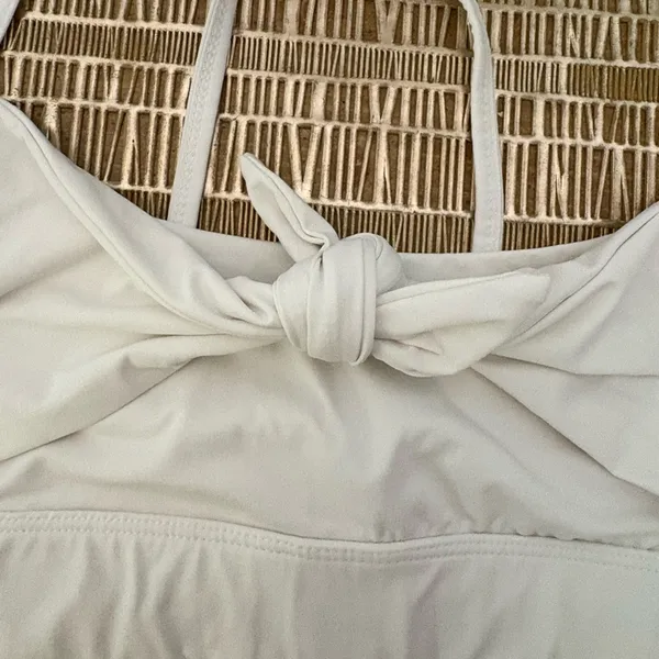Alala Tied‎ Bow Sports Bra Size Large - Image 3
