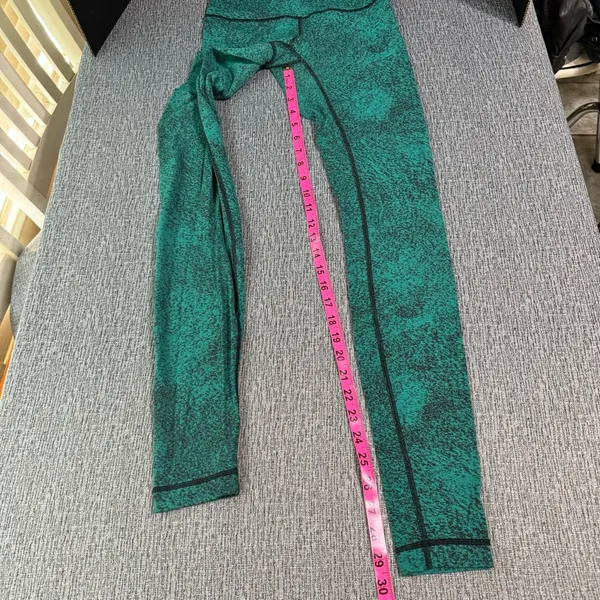 Lululemon Women’s Leggings - Image 14