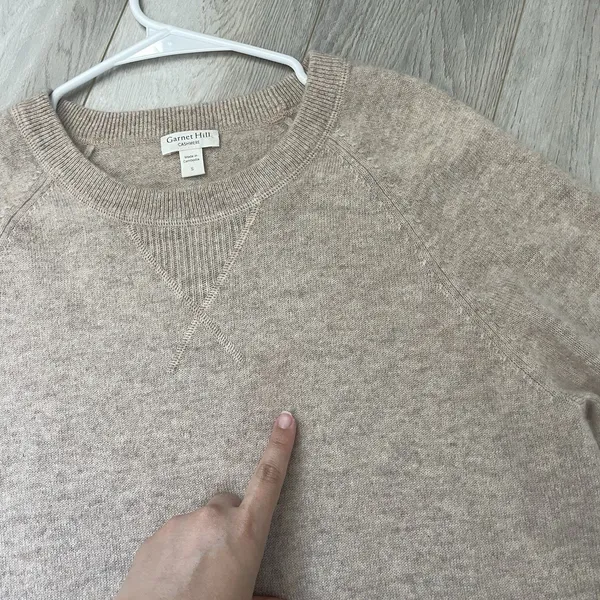Garnet Hill Sweater cashmere v neck crew womens Tan (small) classic minimalist - Image 3