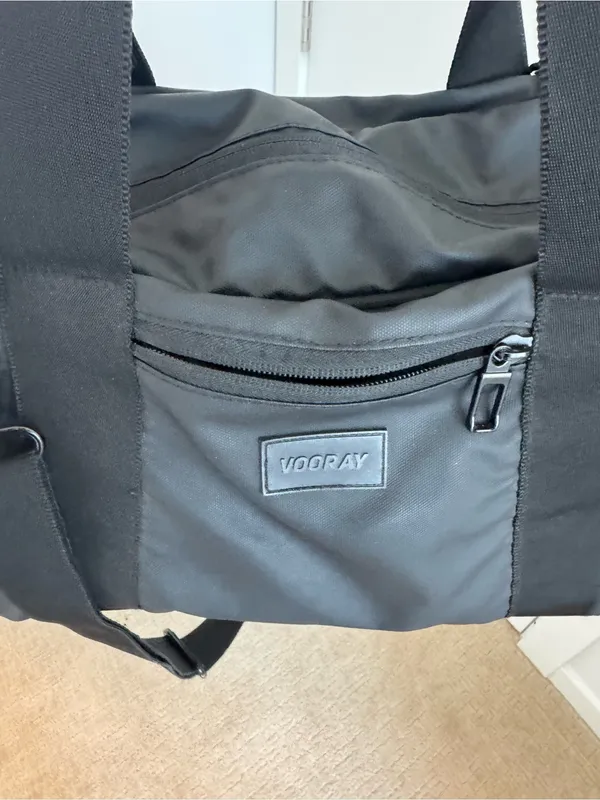 VOORAY Black Duffel Bag - Image 3