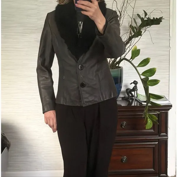 GUESS Dark Olive Genuine Leather Jacket with Black Faux Fur Collar Size S - Image 10
