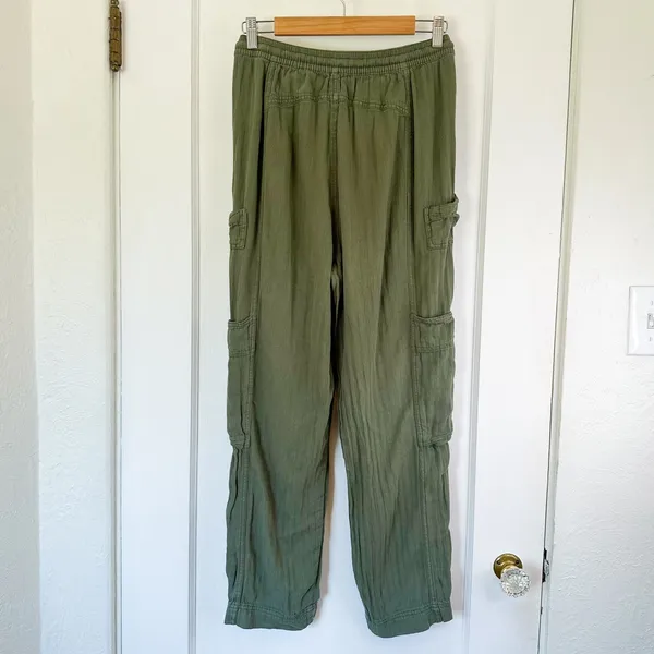 Free People | Feelin Good Cargo‎ Linen-Cotton Blend Wide Leg Joggers in Green - Image 4