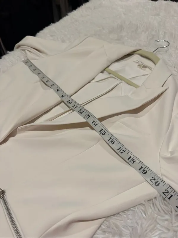 Veronica Beard Iconic Scuba Dickey Blazer Jacket in White Size 14 - Image 4