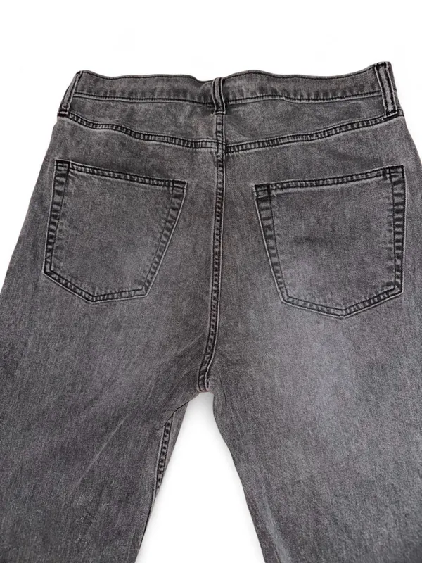 Gap Women's Black/Gray High-waisted Straight-leg Jeans - Image 4