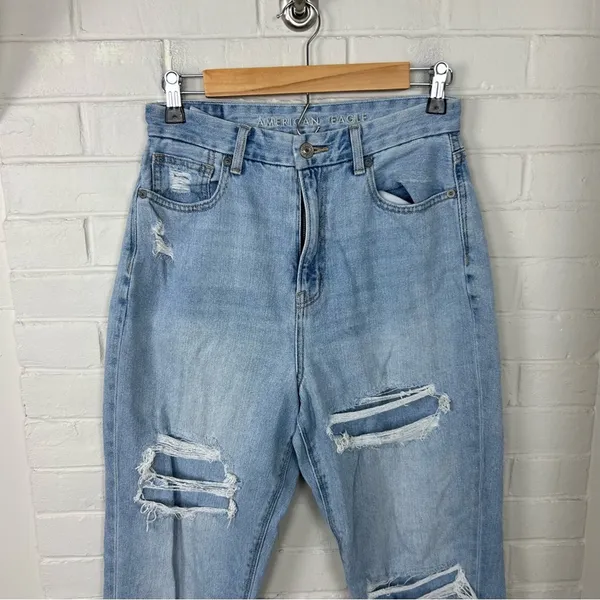 American Eagle Light Wash Distressed Curvy Mom Jean Size 4 - Image 6