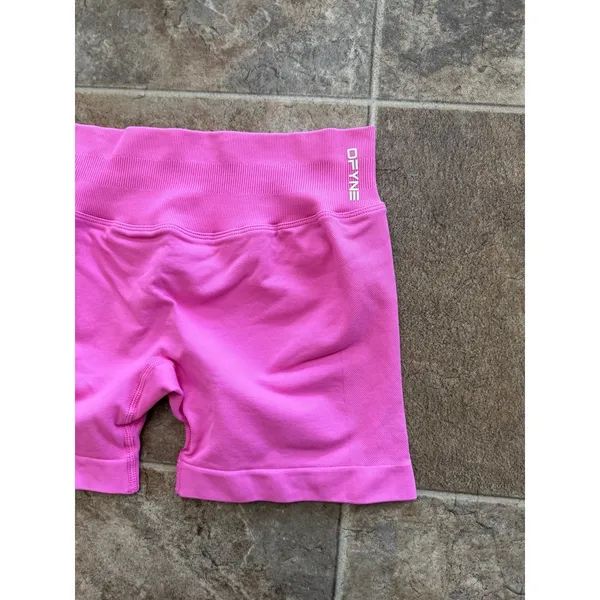Dfyne Impact Shorts 4.5” Blossom Size Medium Pink - Image 4