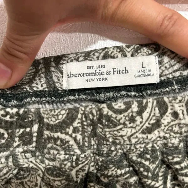 Abercrombie & Fitch Paisley Flare Pants Gray Green Boho Bell Bottom Women’s Larg - Image 4