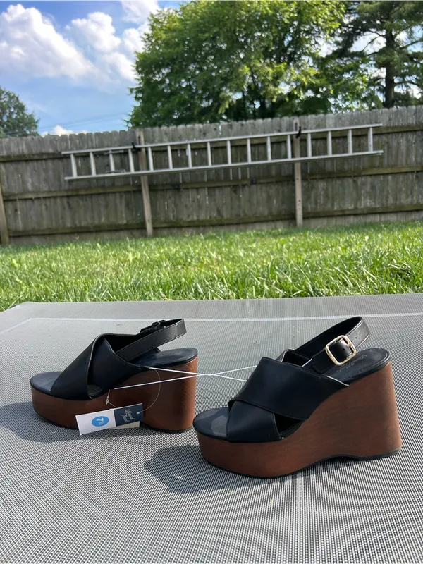 Universal Threads Nwt Naomi‎ Wood Wedge Heels with Memory Foam Insole - size 7.5 - Image 4