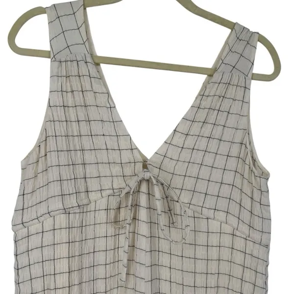 Urban Outfitters Breezy Plunging Wide Leg Sleeveless‎ Babydoll Jumpsuit Size XS - Image 6