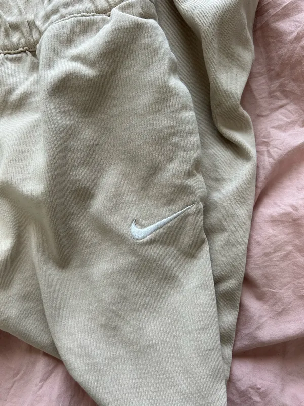 Nike Jogger Sweatpants - Image 3