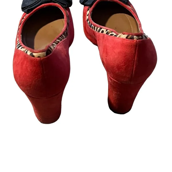 Isaac Mizrahi NY Women's Red Suede Leopard Print Pumps Size 7.5 Bow Detail - Image 6