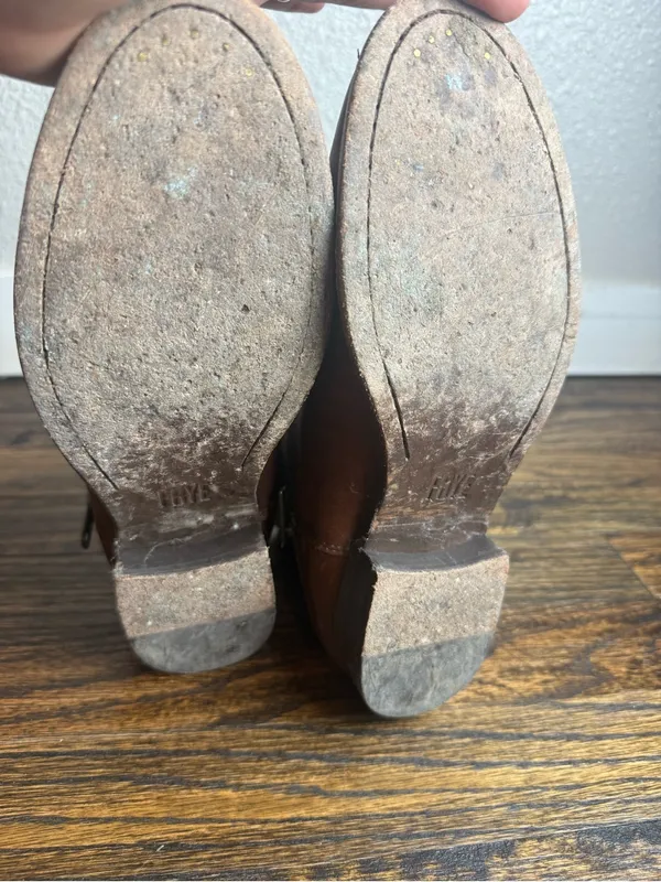 Frye Carly Zip Chelsea‎ Boots Women’s Brown Leather Ankle Booties Size 6.B - Image 8