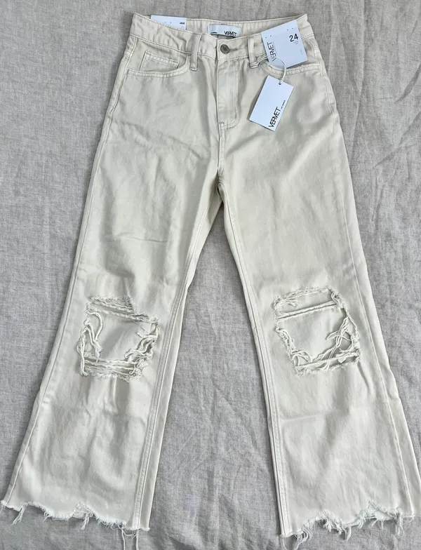 Vervet Distressed Crop Ivory Jeans - Image 3