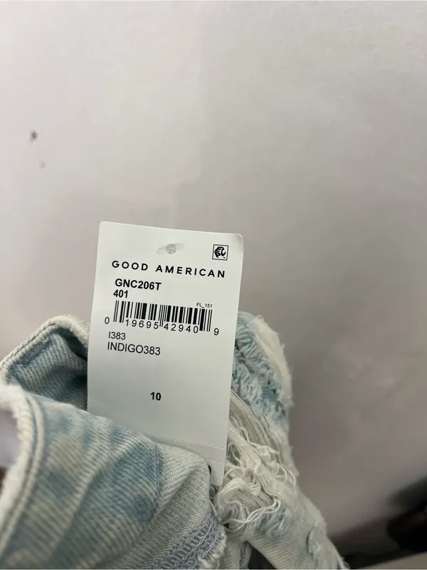 Good American Pale Blue Ripped Boyfriend Jeans - Image 12