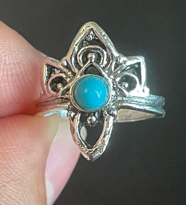 Turquoise stone girl ring size 4.5 - Image 8