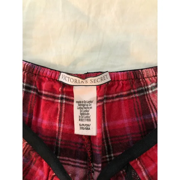 Victoria’s Secret plaid flannel pajama sleep shorts with lace detail Size Small - Image 4