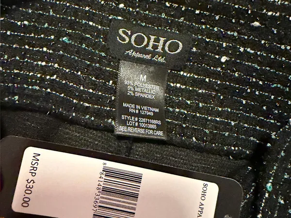 NWT Soho Black Tweed Pencil Skirt with Subtle Metallic Thread - Image 5