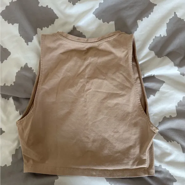 Zara Beige Sleeveless Crop Top - Image 3