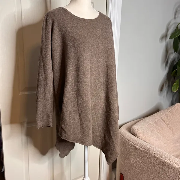 Joie Women's Cashmere Blend High-Low Sweater Sz M - Image 7