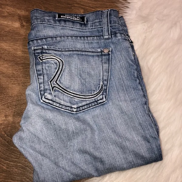 Rock & Republic size 26 blue jean Bermuda shorts - Image 3