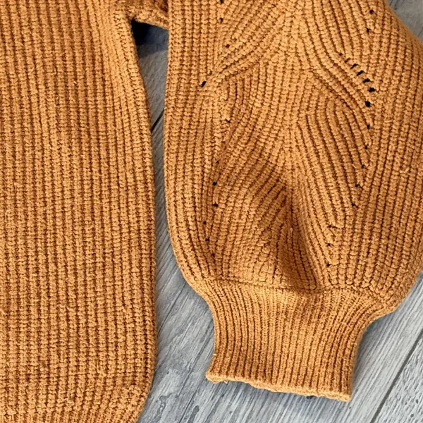 Lumiere Anthropologie Women's Size Large Cable Knit Sweater Cropped Long Sleeve - Image 6