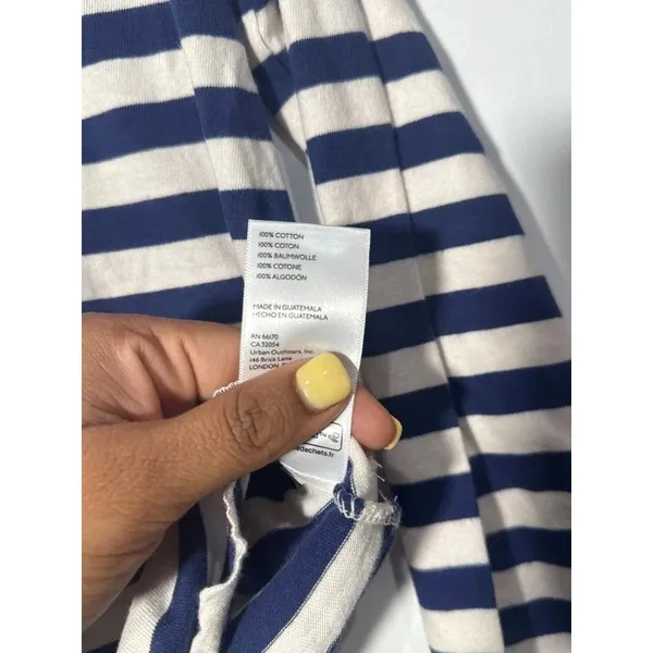 NWOT we the free long sleeve stripe shirt size medium - Image 4